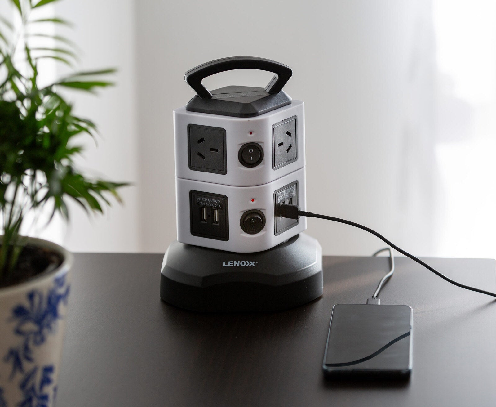 Lenoxx 6-Outlet Tower Power Board